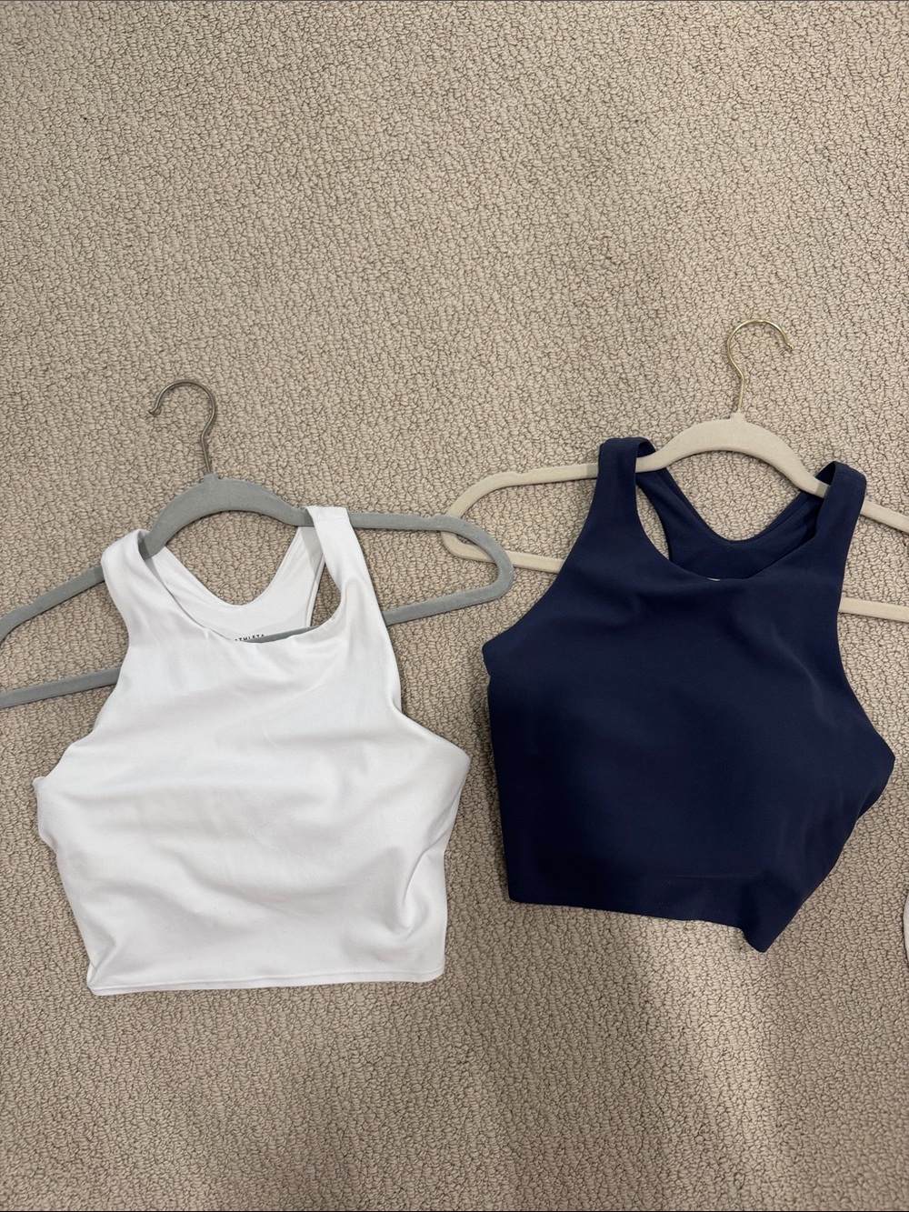 Athleta High-Neck Crop Tank D Cup